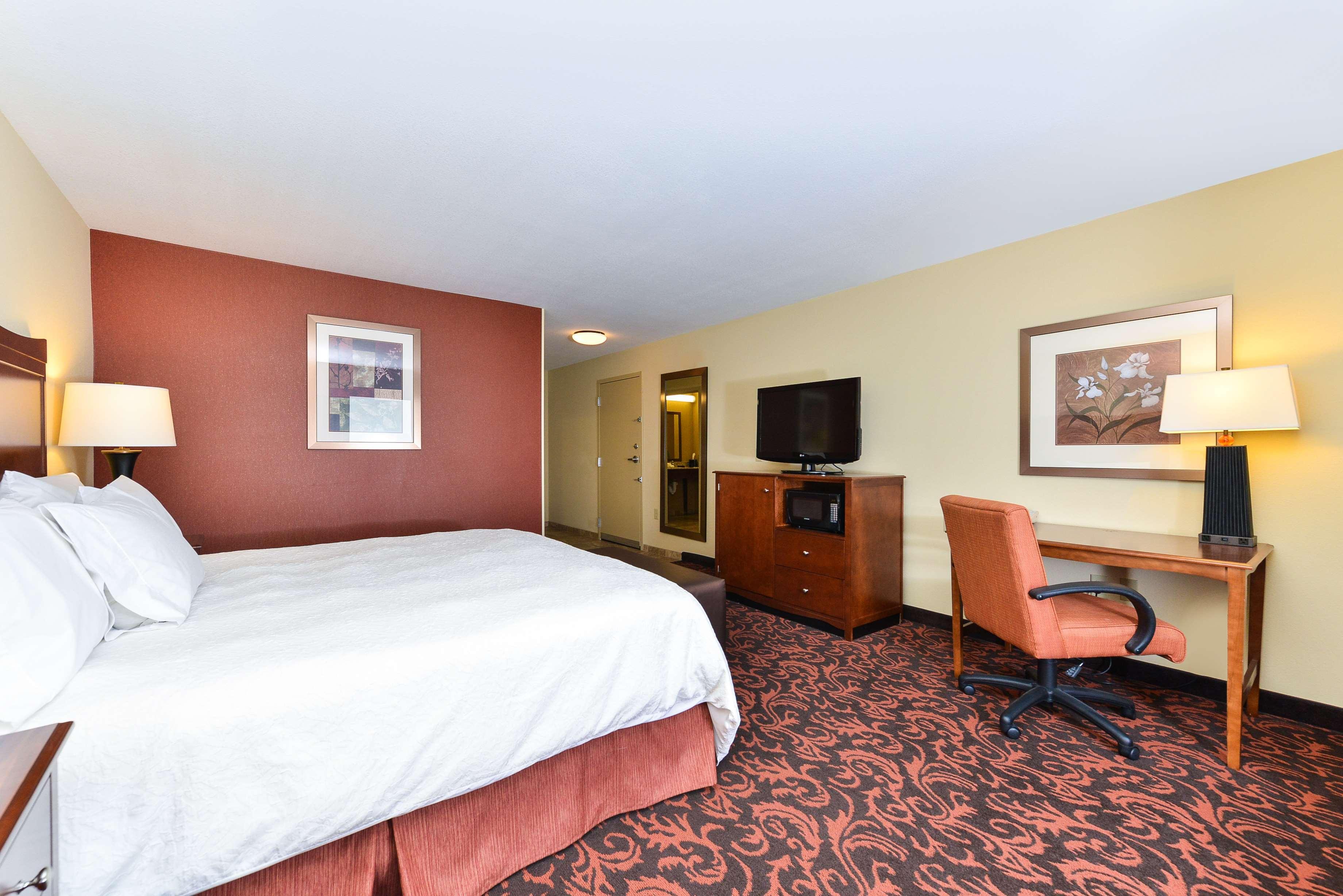 Hampton Inn Yorkville Zewnętrze zdjęcie