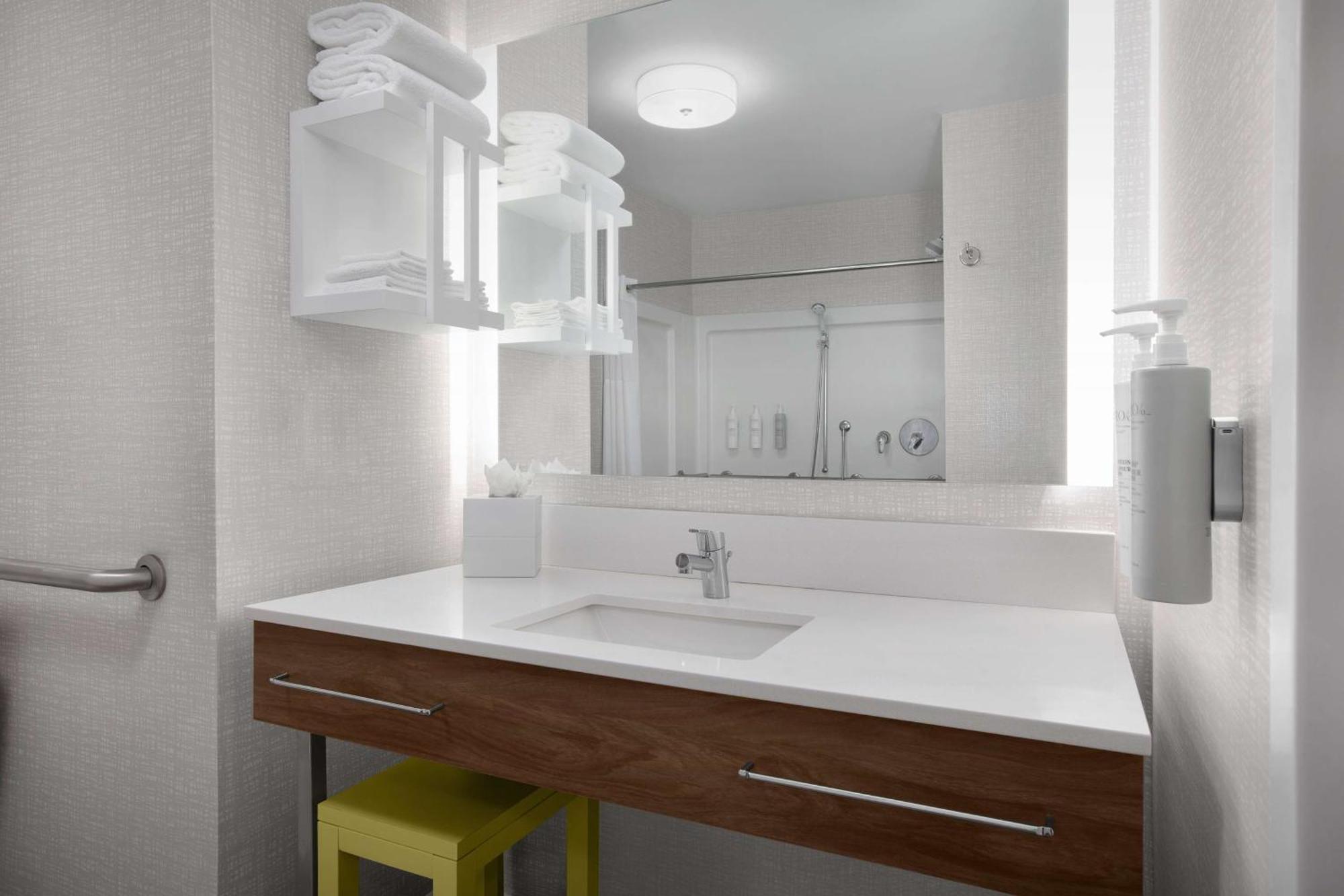 Hampton Inn Yorkville Zewnętrze zdjęcie