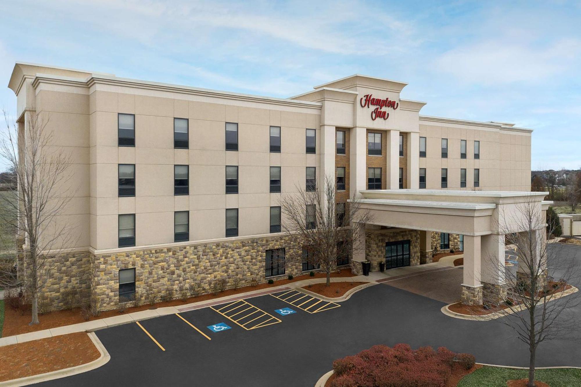 Hampton Inn Yorkville Zewnętrze zdjęcie